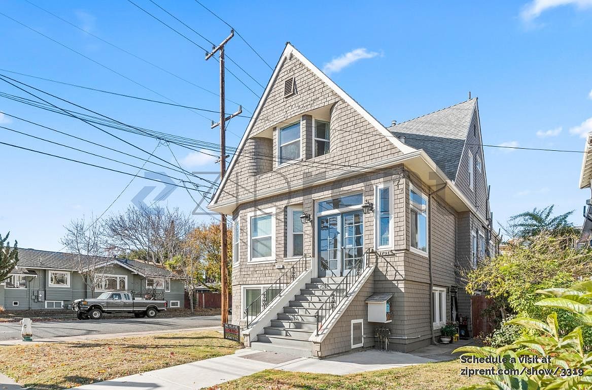 1701 Broadway
