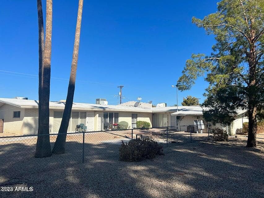 2614 N 46th St photo 3
