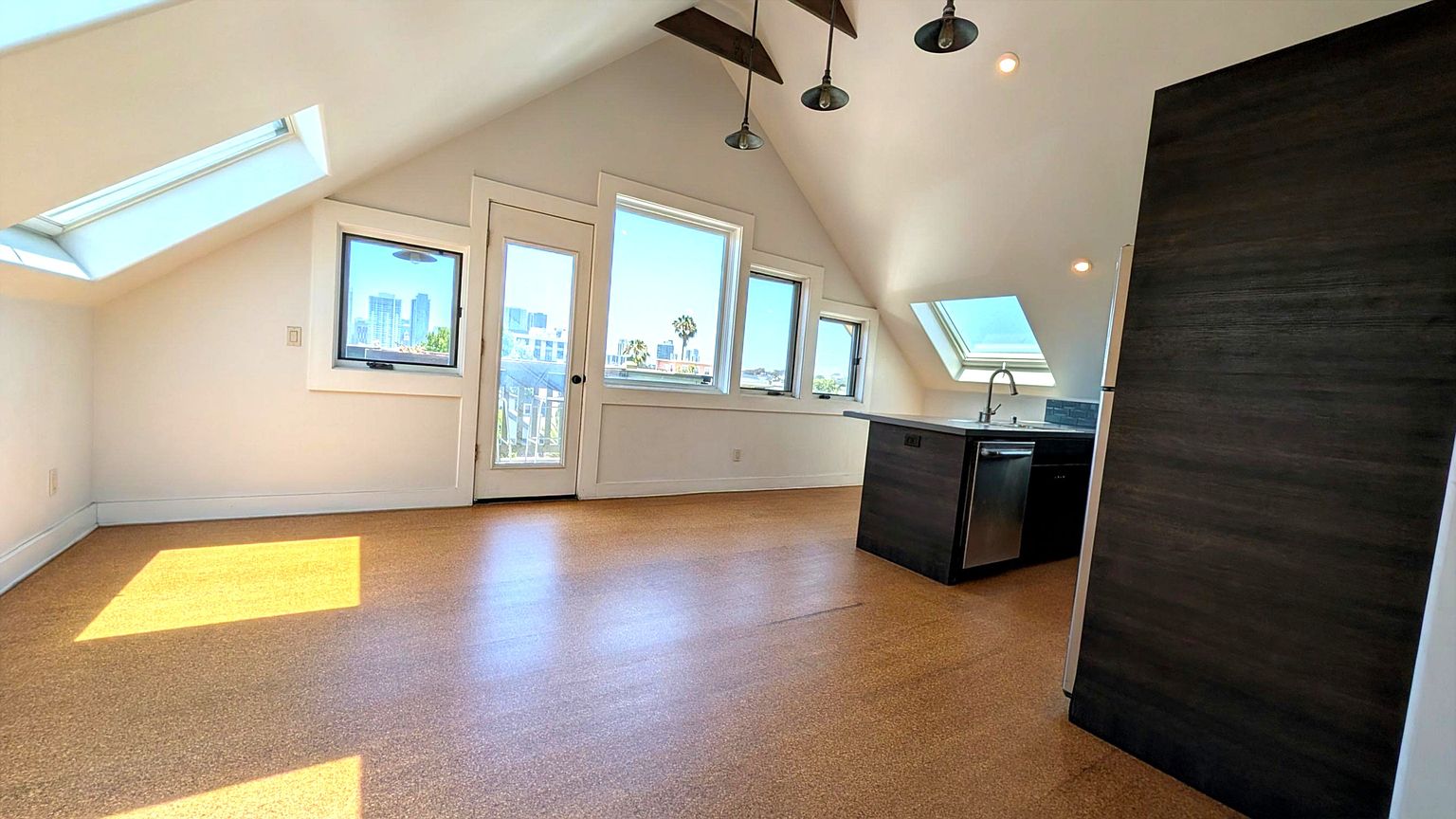 932 22nd St photo 4