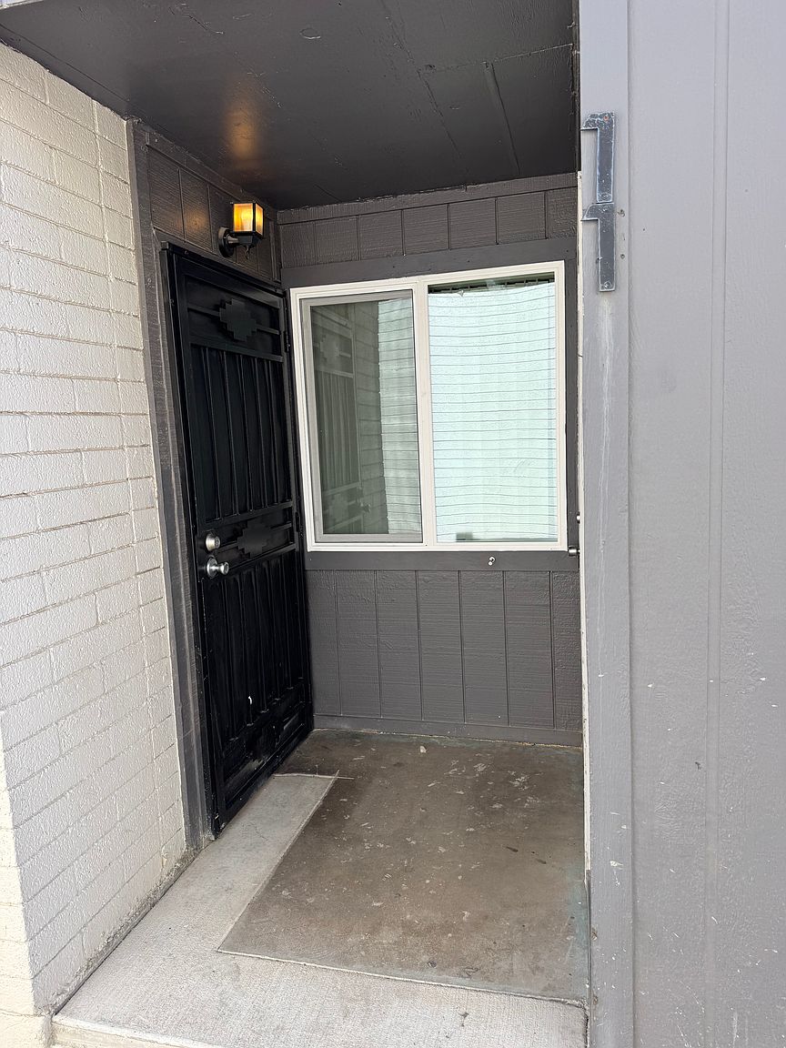 West Hill Apartments photo 3