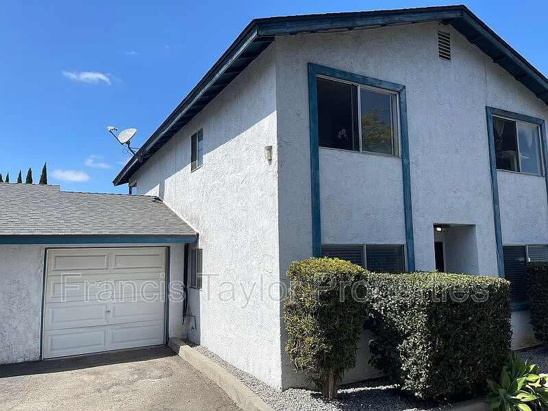 269 Lado De Loma Dr photo 3