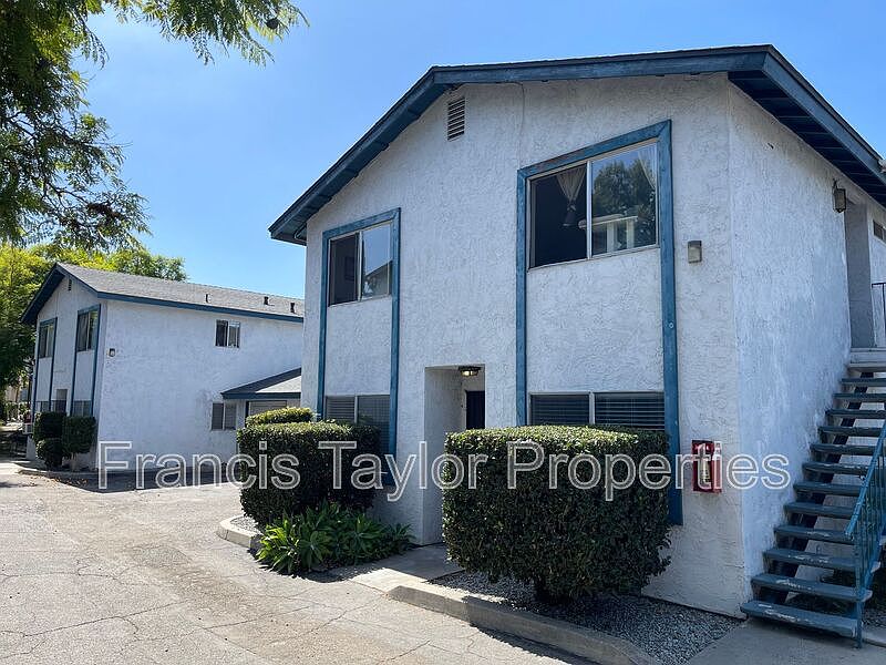 269 Lado De Loma Dr photo 2