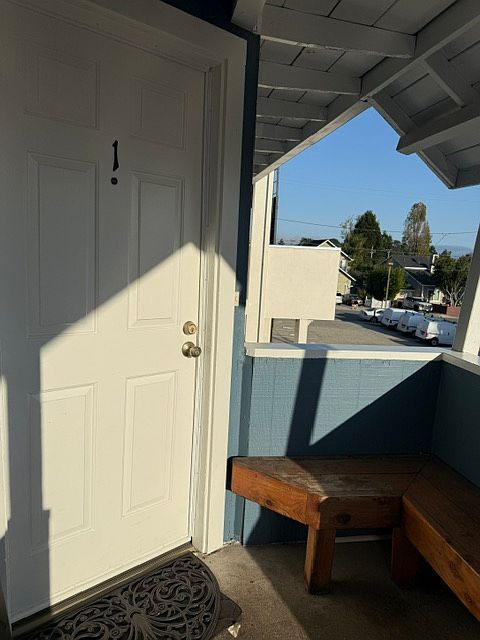 2BR/1BA Apartment on Soquel Dr · Aptos