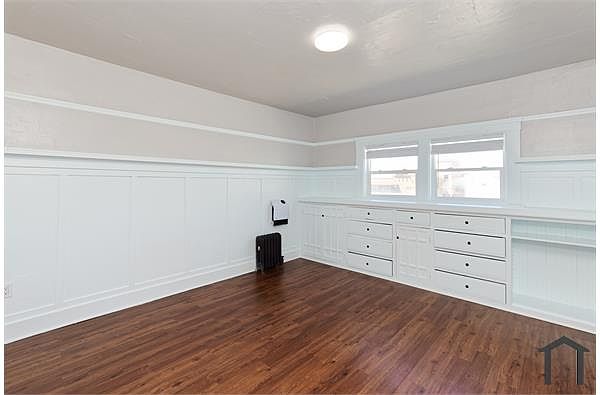 546 Georgia St photo 5