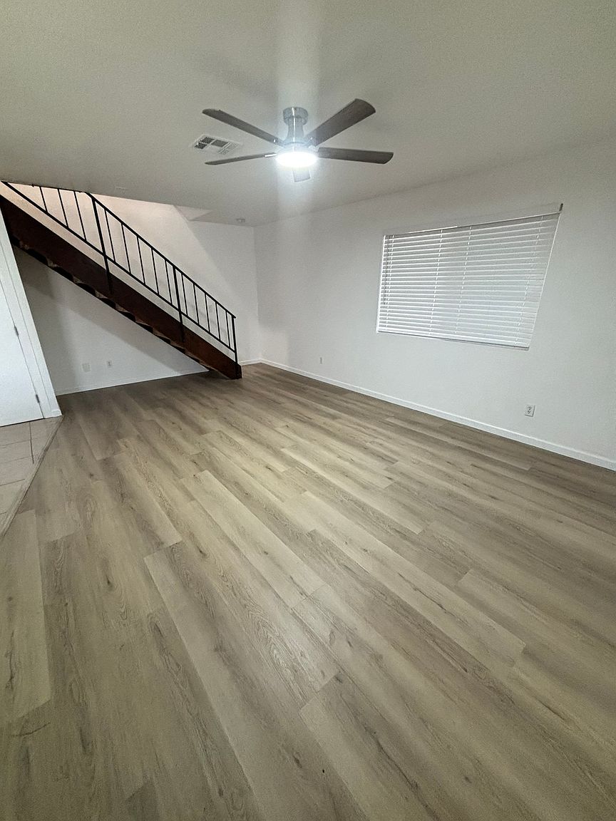 1820 S Monterey Dr photo 2