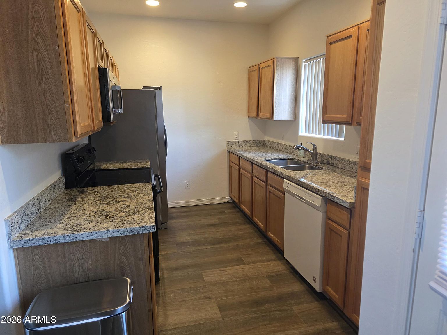 2016 S HAMMOND Drive photo 5