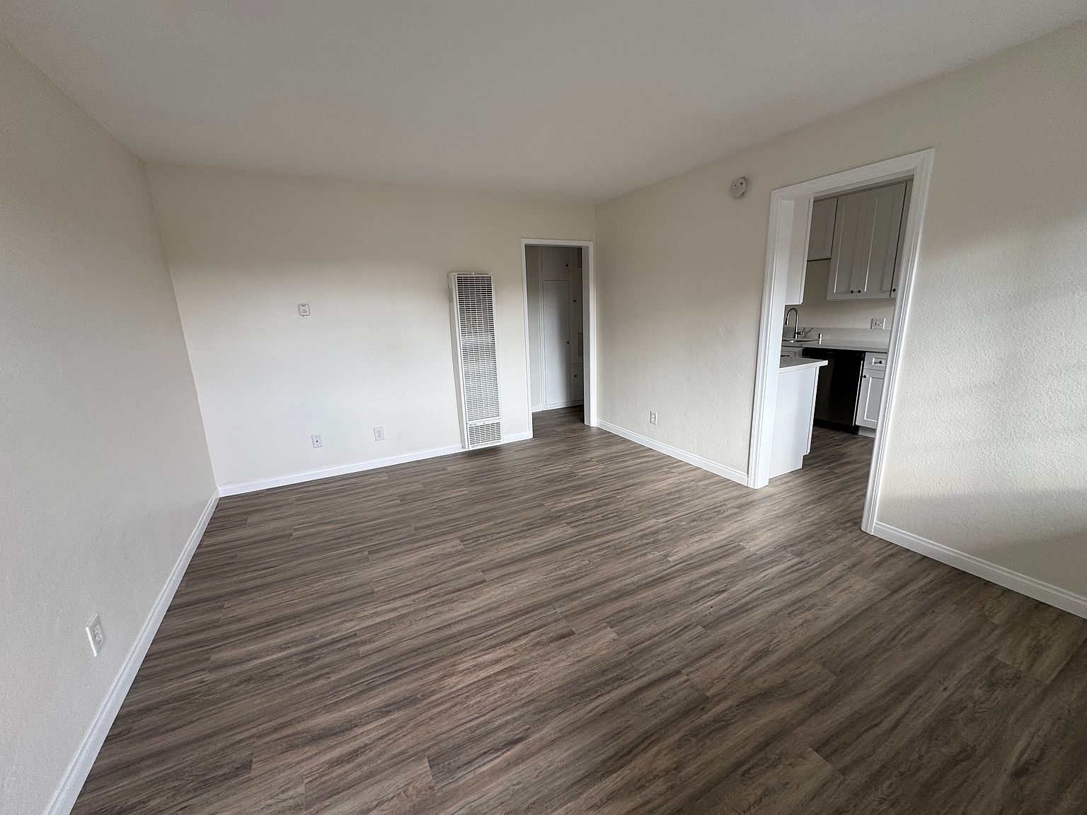 8465 La Mesa Blvd photo 2