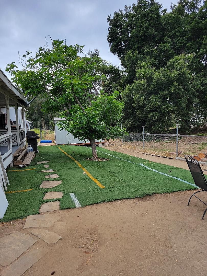 24417 Jefferson Ave photo 3