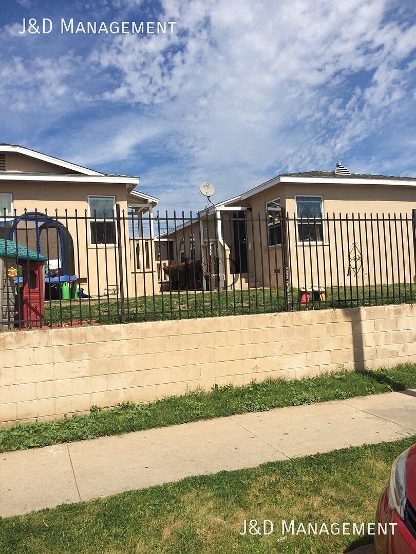 3084 Webster Ave photo 2