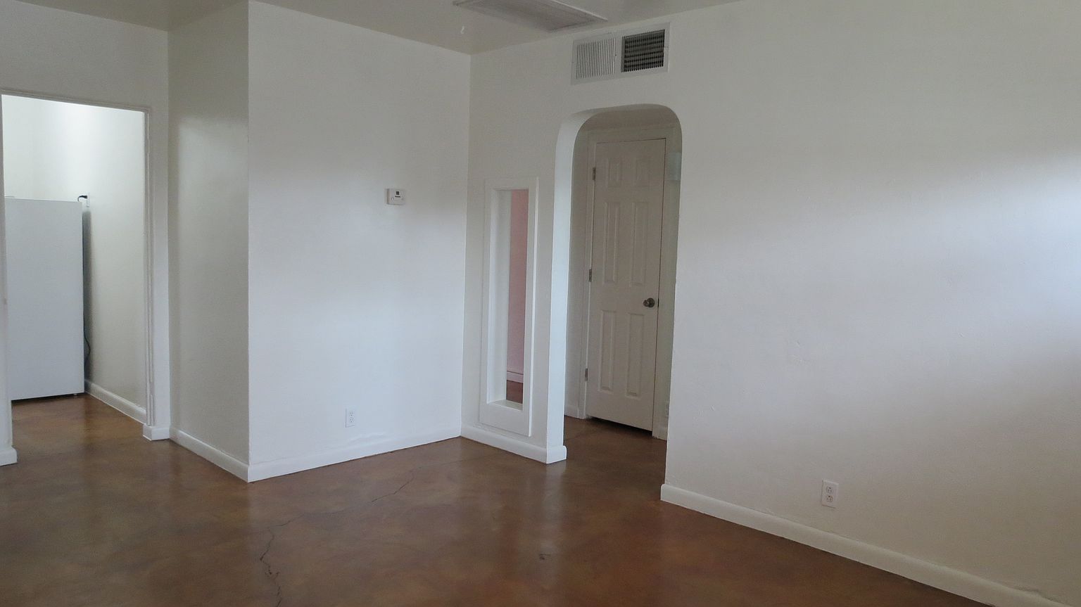 720 W McKinley St photo 4