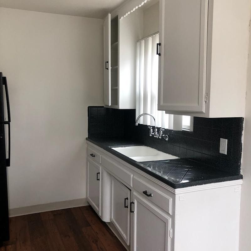 6019 Brooklyn Ave photo 4