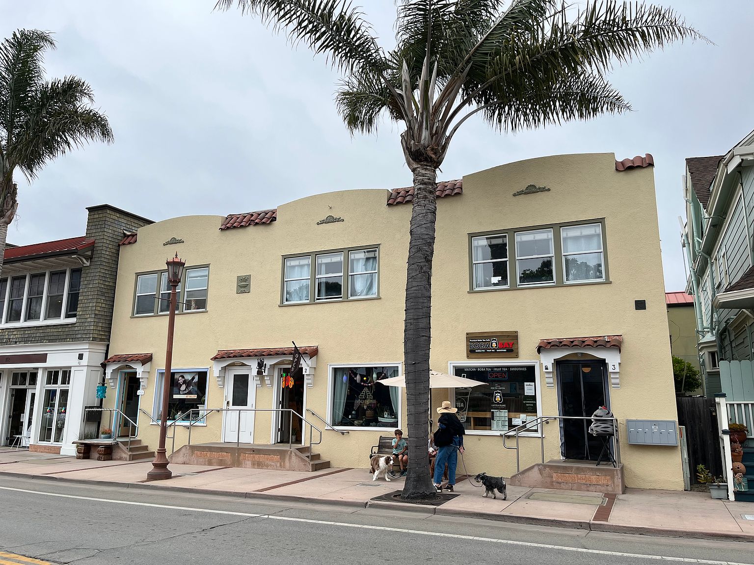 110 Capitola Ave photo 4