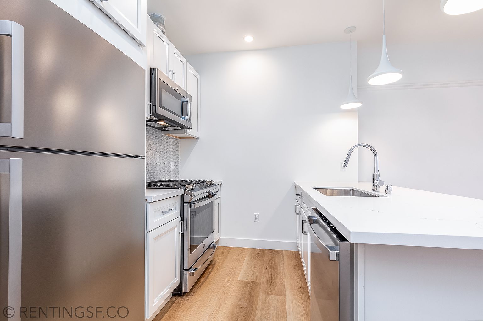 1BR/1BA Apartment on Pierce St · San Francisco photo 2