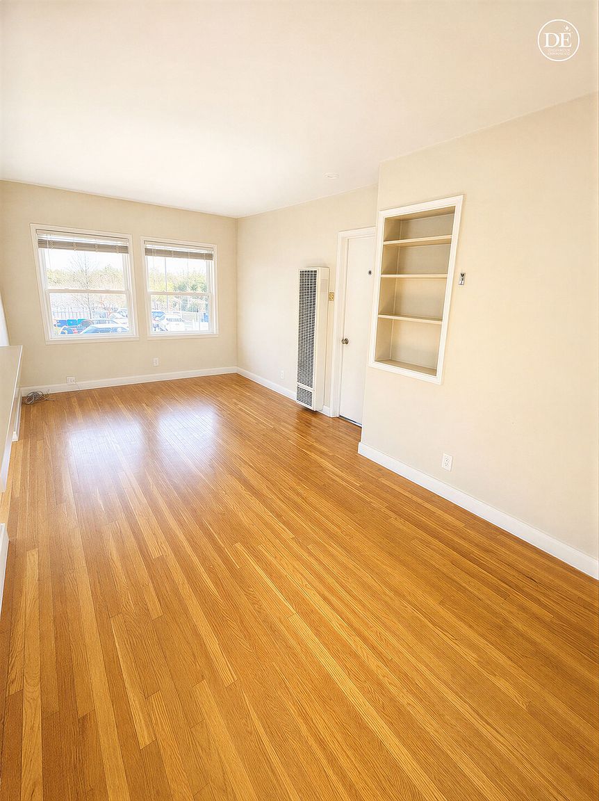 613 3rd Ave photo 4
