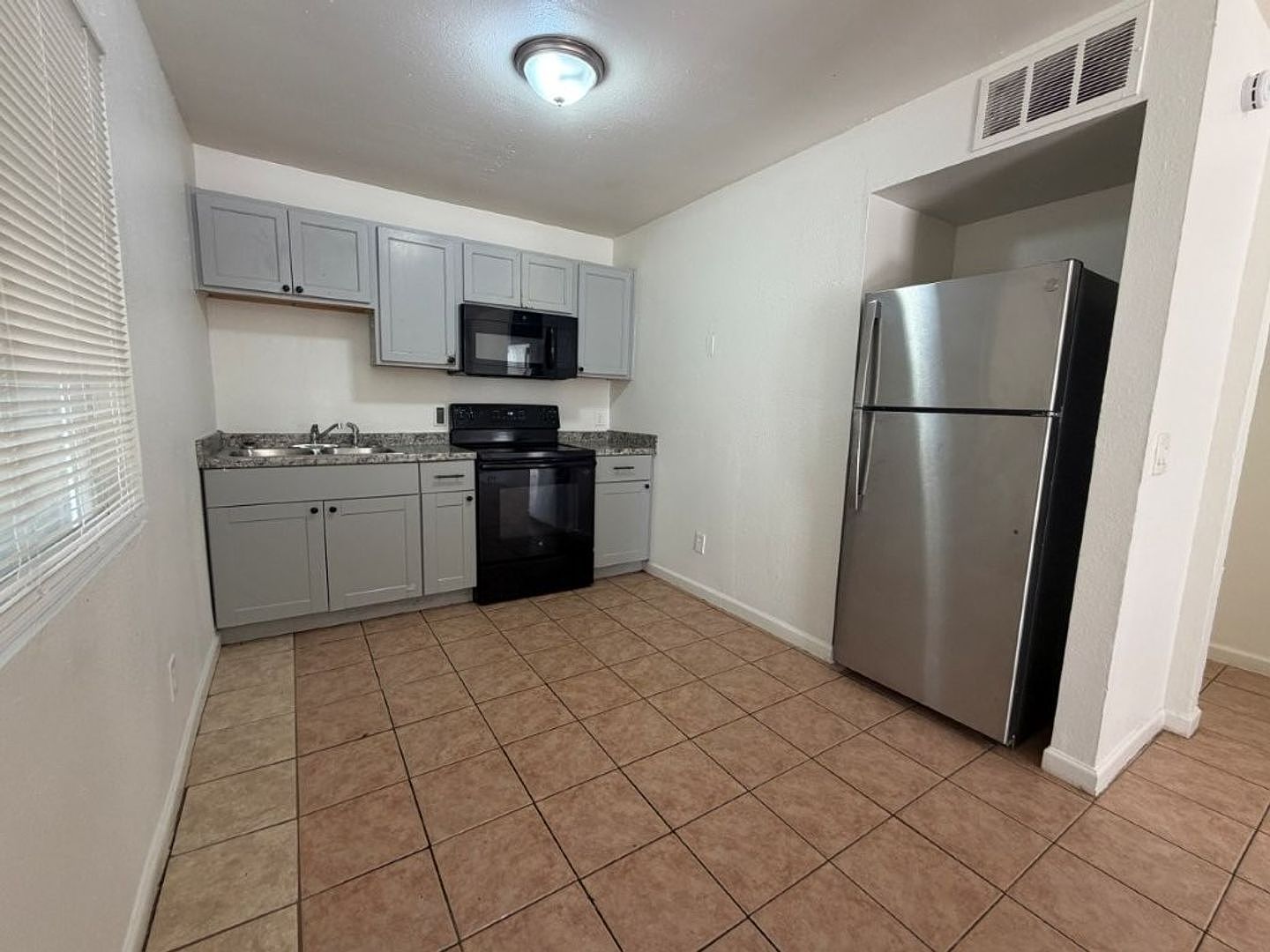 902 N 30th St Unit G - 1st Floor photo 2
