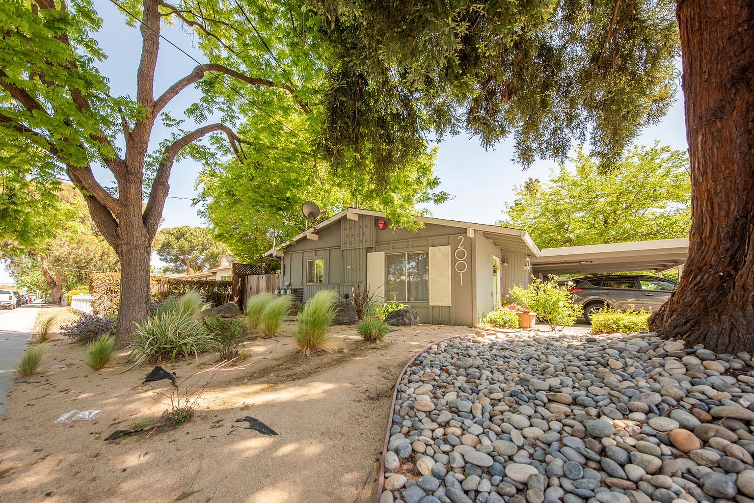 2BR/1BA Single Family House on Colony Street · Mountain View photo 5