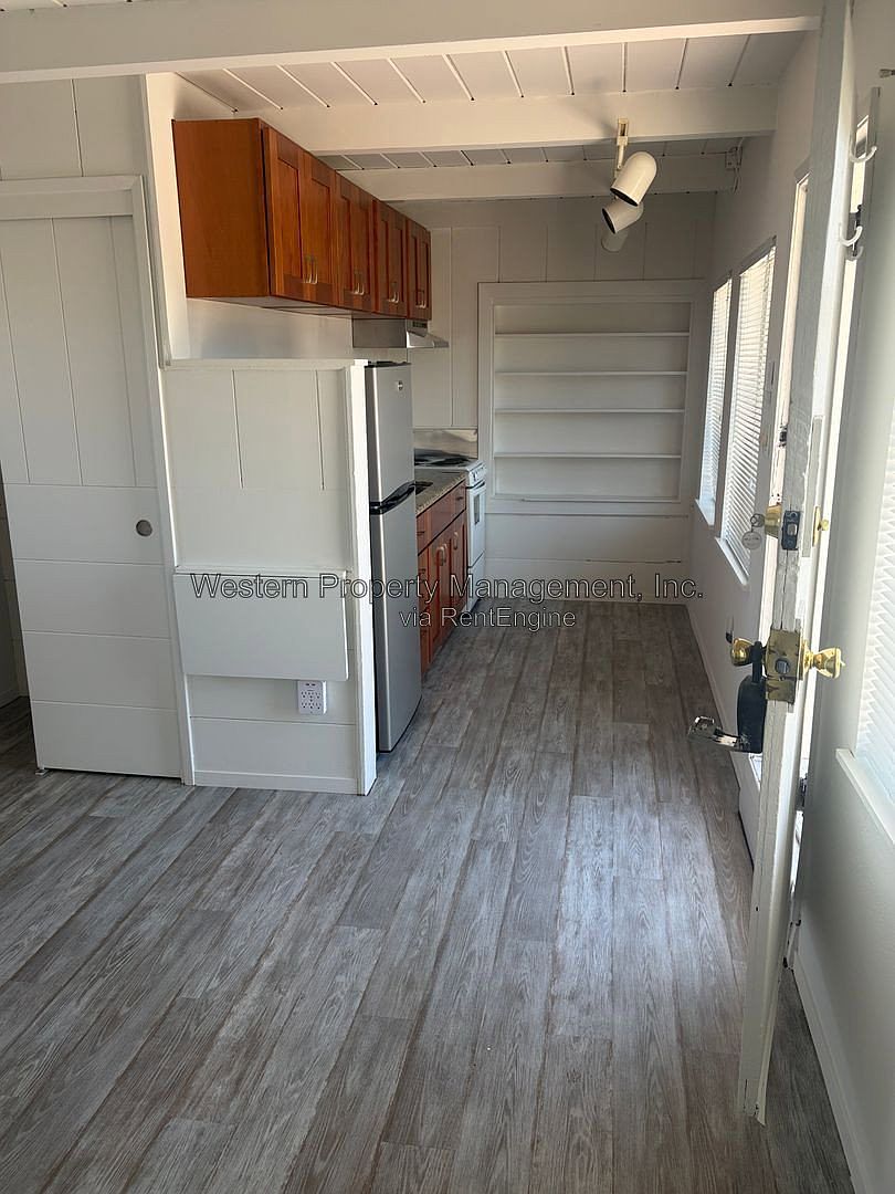 300 State Park Dr photo 3