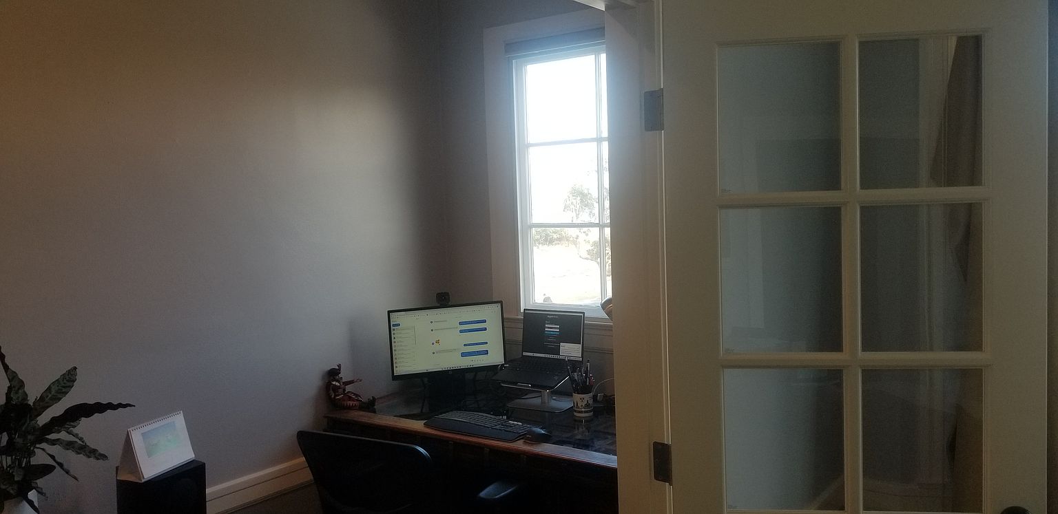 1327 Bay St photo 5