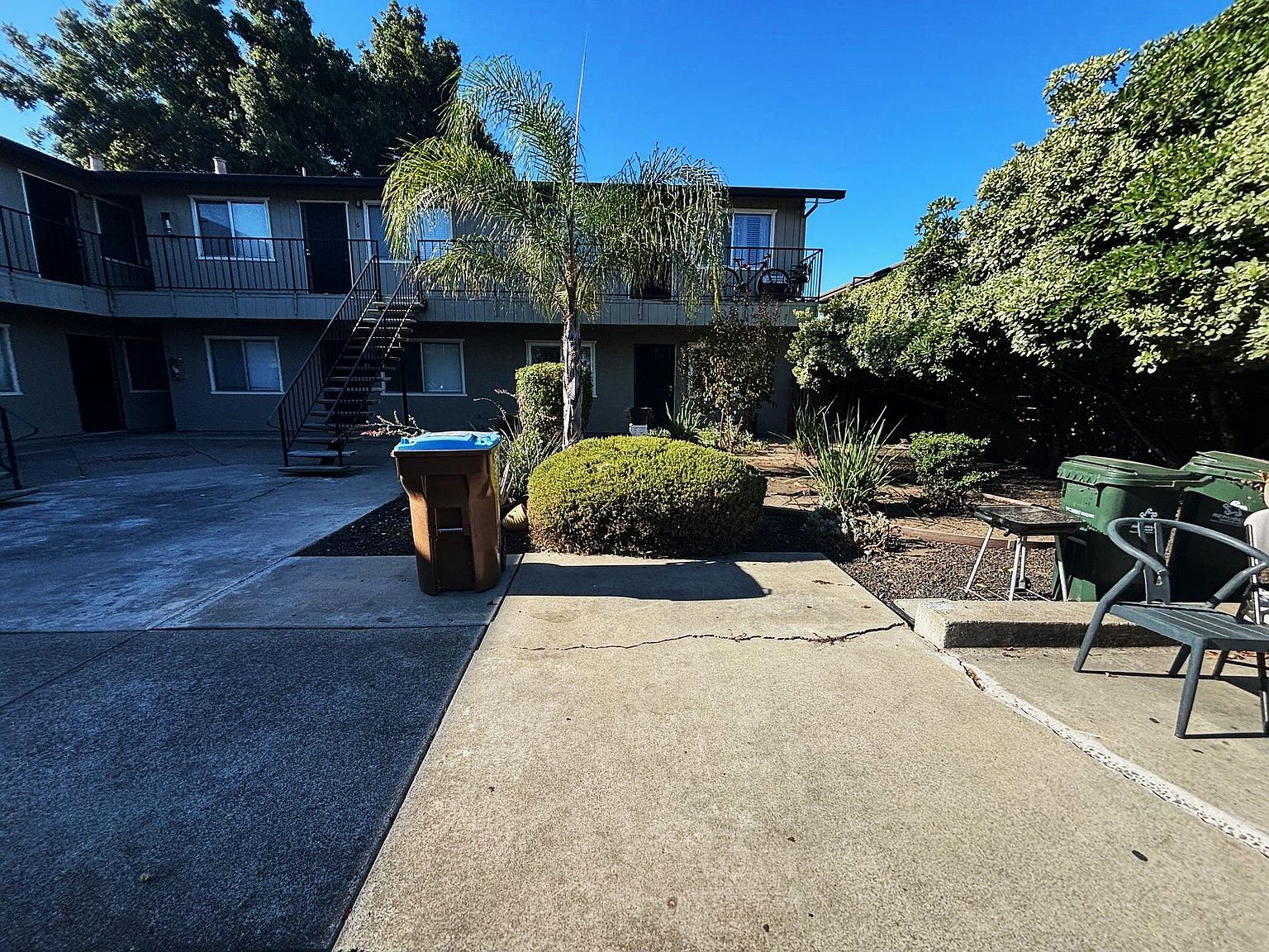 2BR/1BA Apartment on Lawton Street · Antioch photo 2