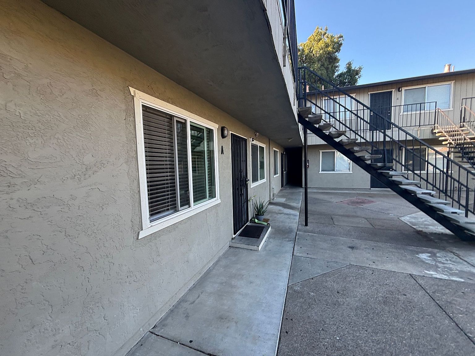 2BR/1BA Apartment on Lawton Street · Antioch photo 4