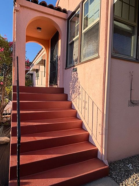 144 Bayview Ave photo 4