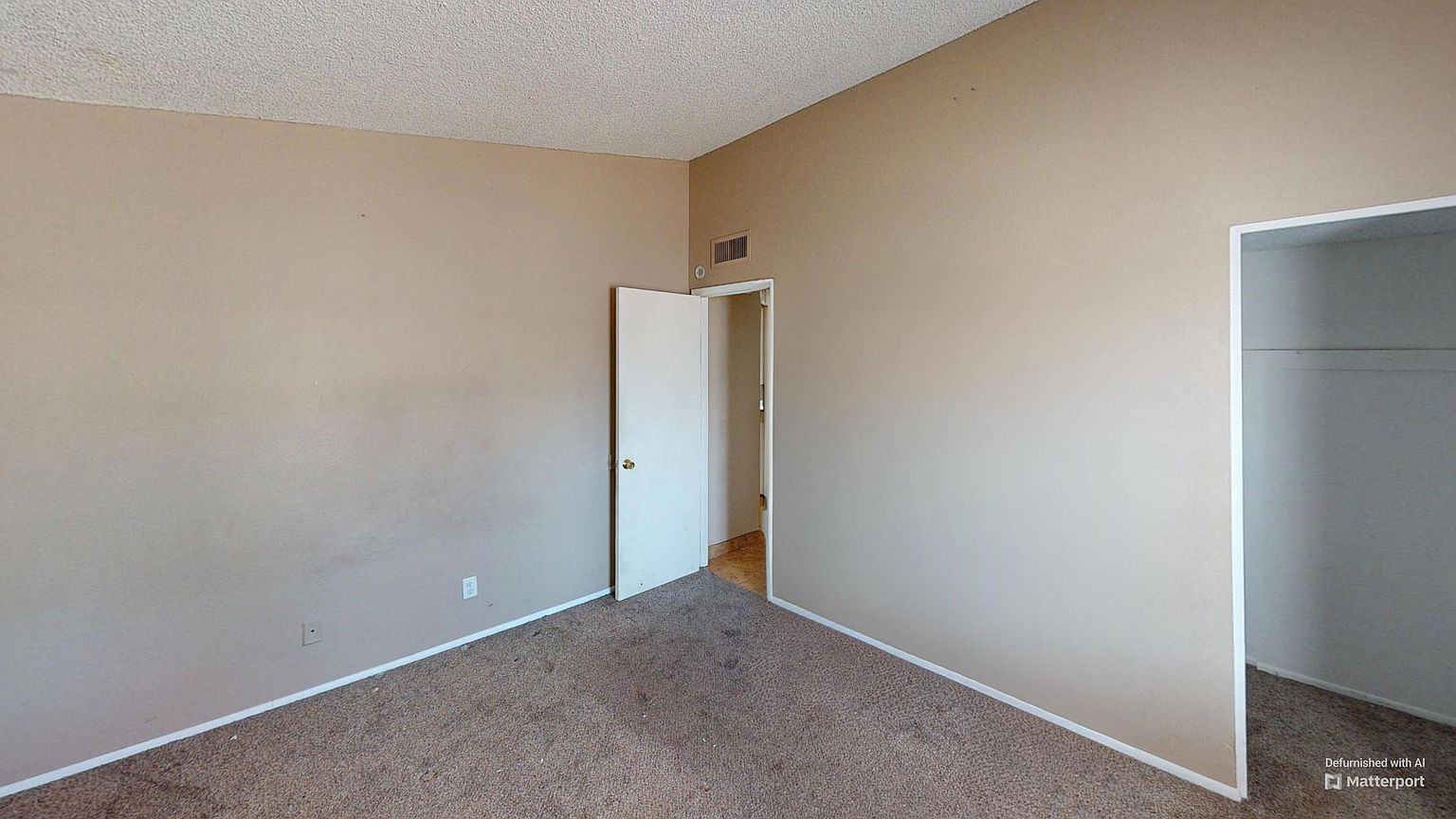 124 E 14th Pl unit 124 E 14th Place photo 2