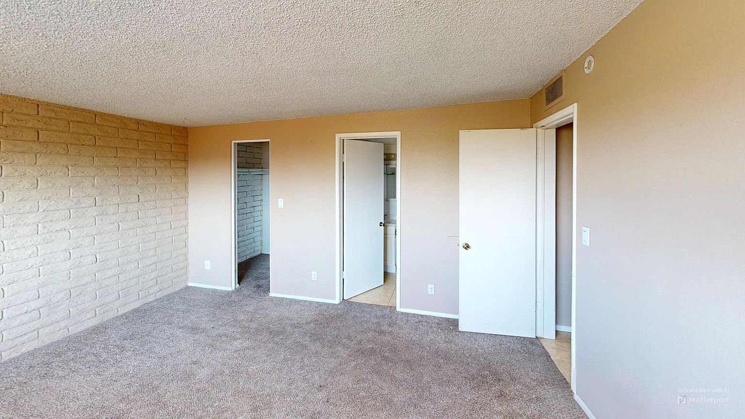 124 E 14th Pl unit 124 E 14th Place photo 4