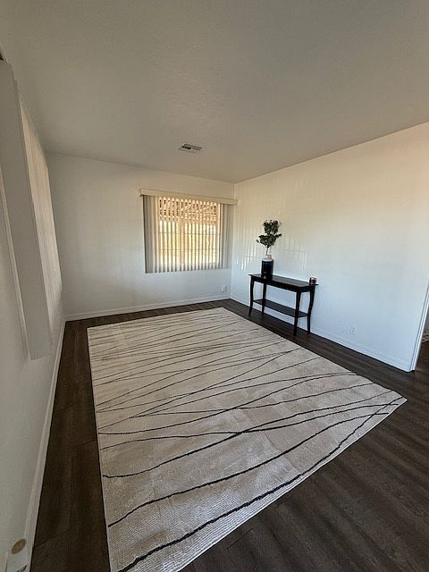 7235 N 55th Ave Glendale, AZ 85301 photo 4