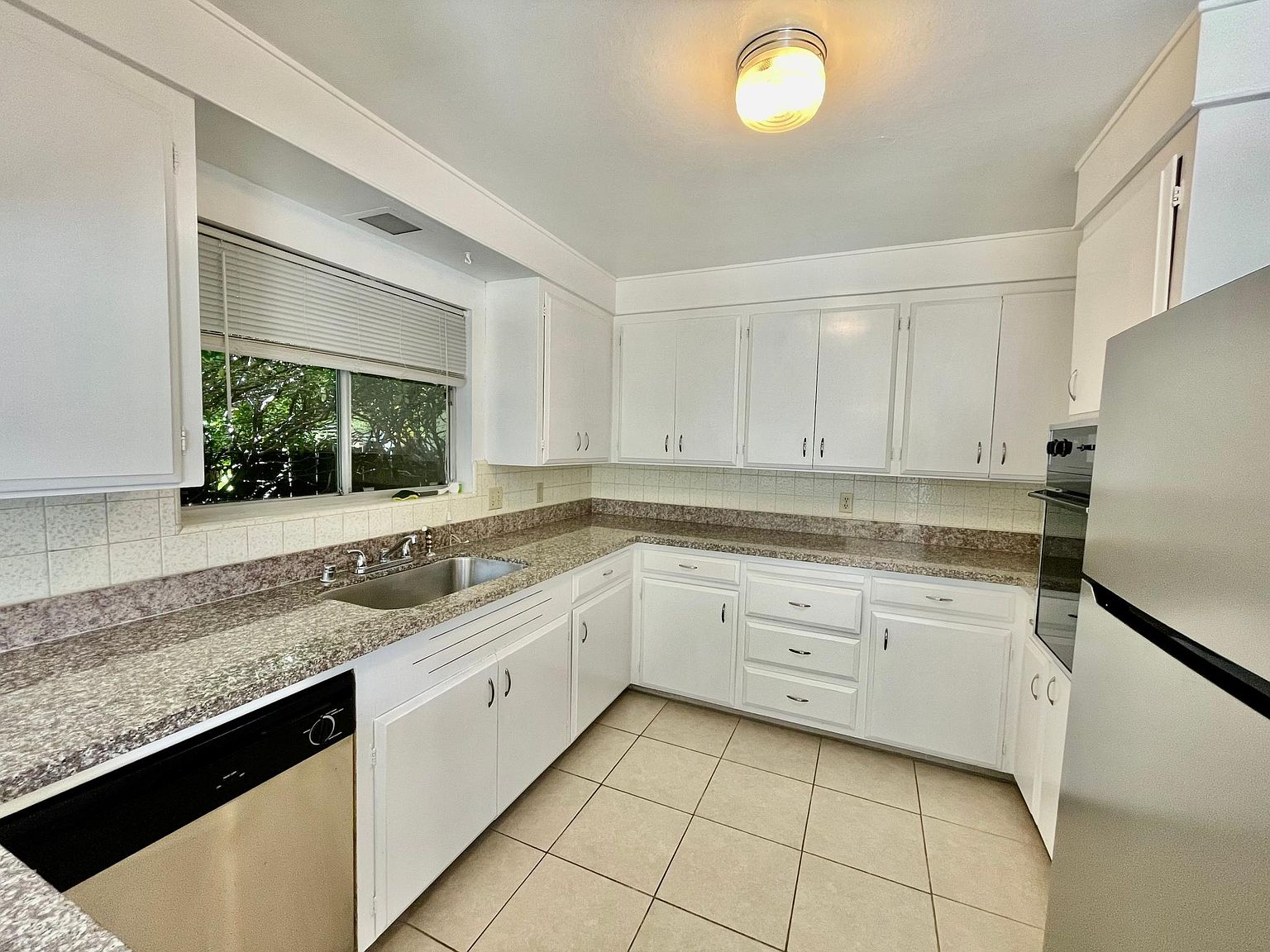 3BR/2BA Single Family House on Muir Dr · Mountain View photo 5