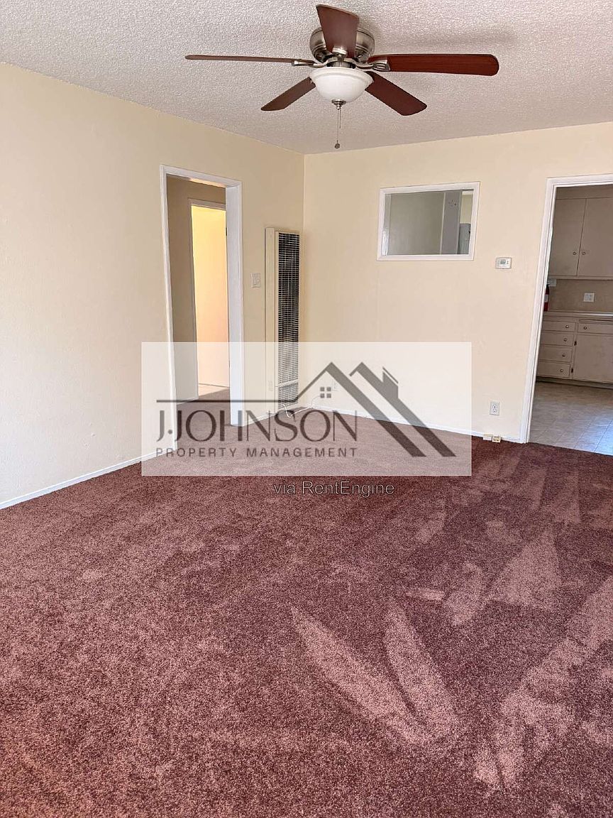 1556 165th Ave photo 3
