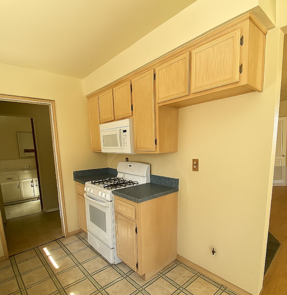1208 Florida St photo 4