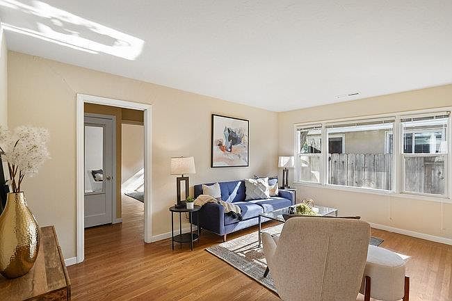 927 Roosevelt Ave photo 4