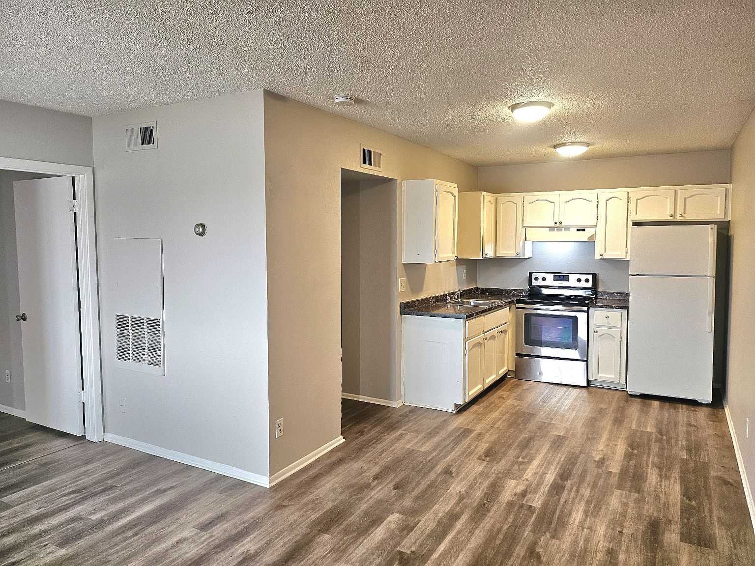 Mountain Springs Apartments photo 5