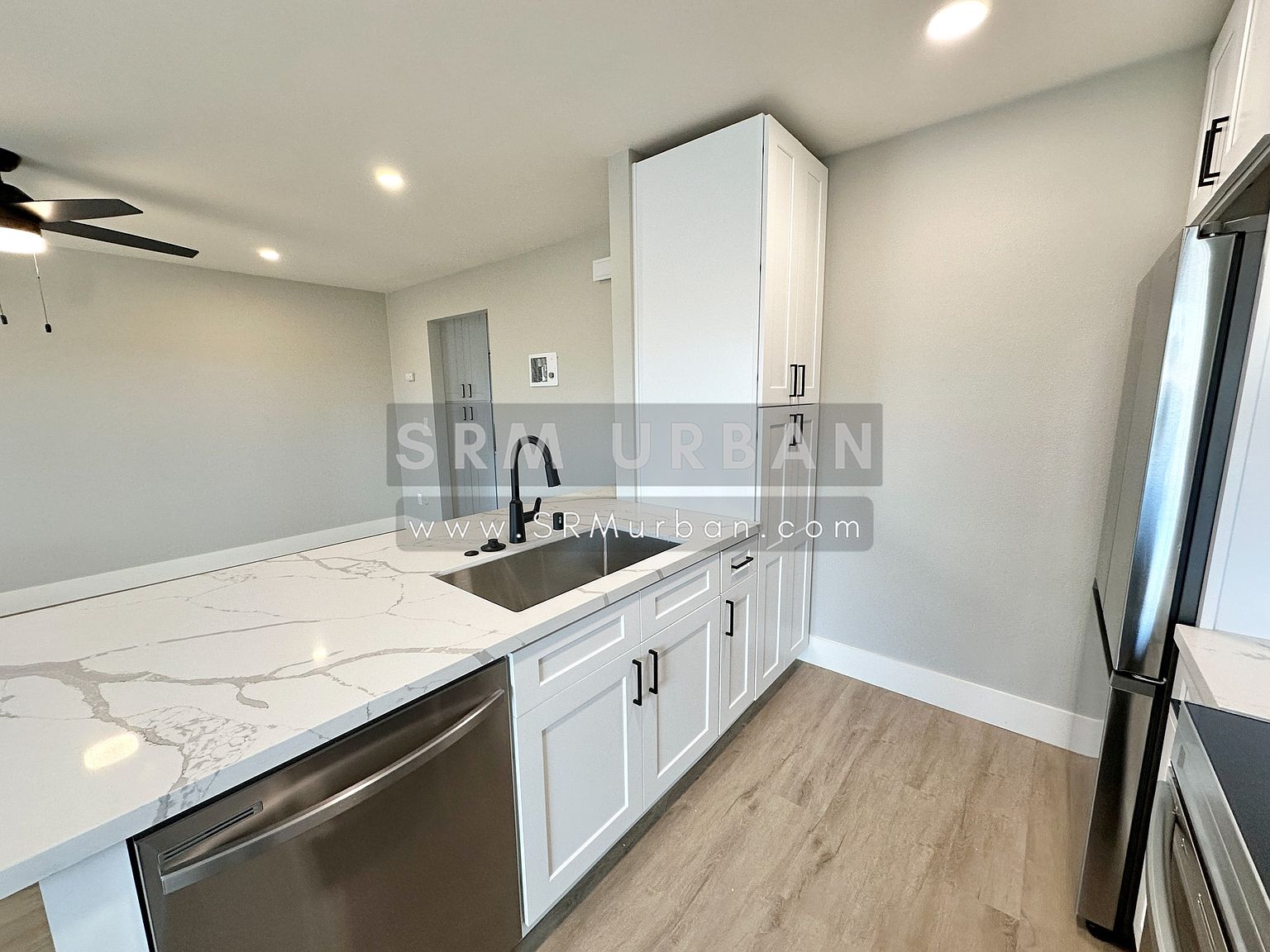 3820 40th St photo 4