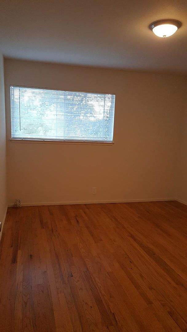 525 S Norfolk St unit 3 photo 5