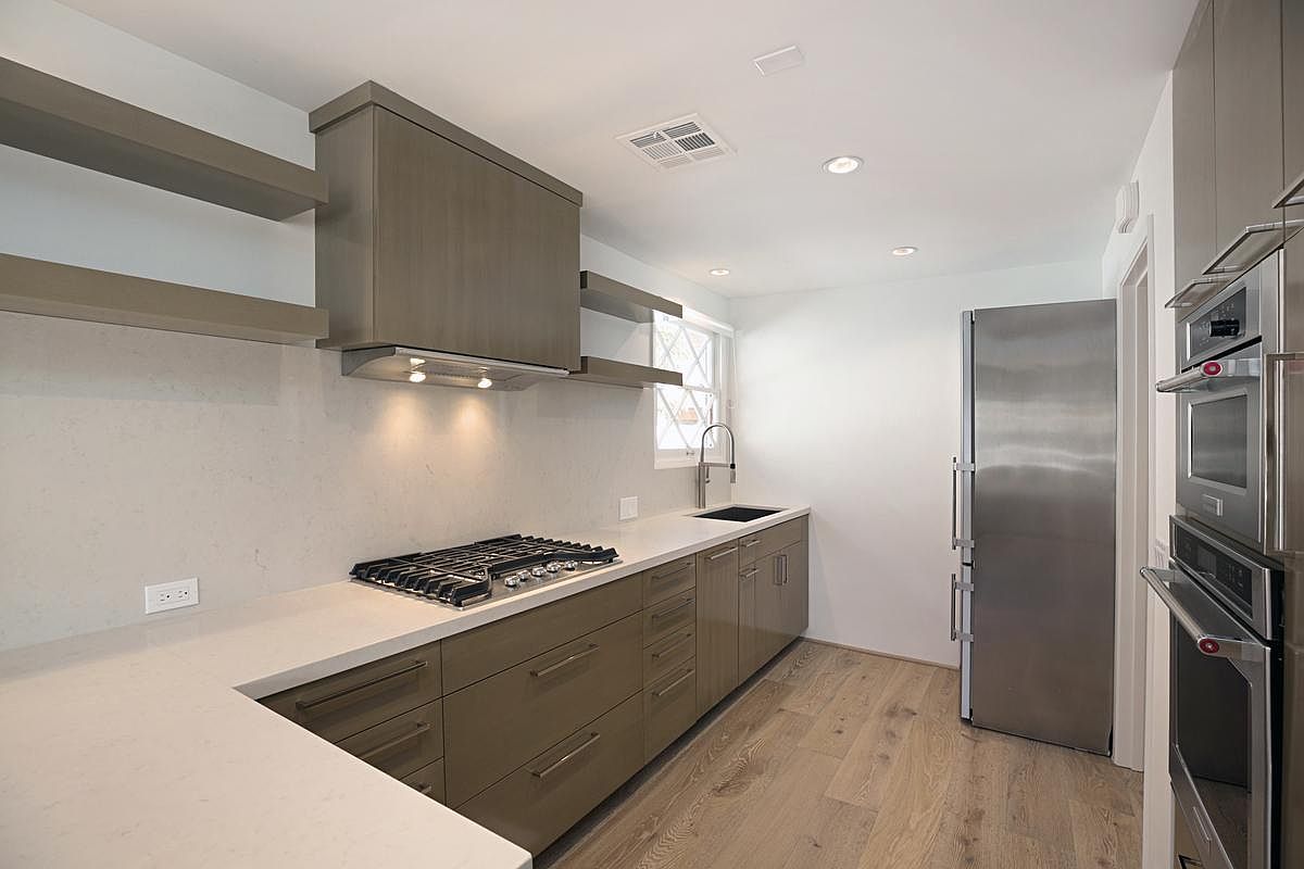 4213 Kendall St photo 3