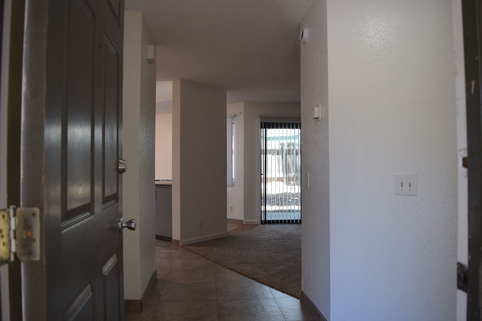 210 W Vermont Ave photo 5