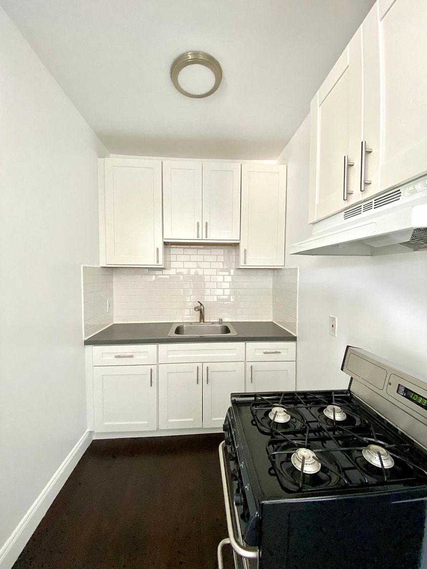 1820 5th Ave photo 5