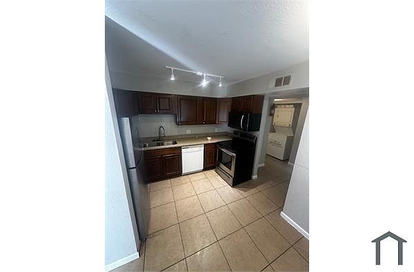 2808 E Kathleen Rd photo 2