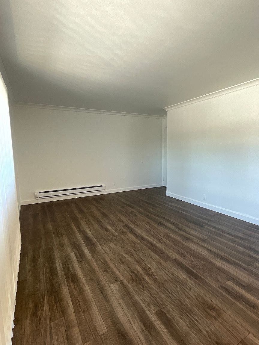 Sunnyvale Apartments photo 4