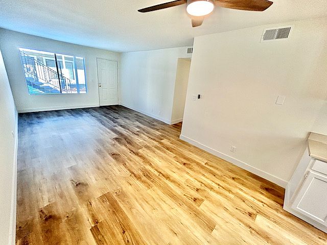 4855 70th St photo 3