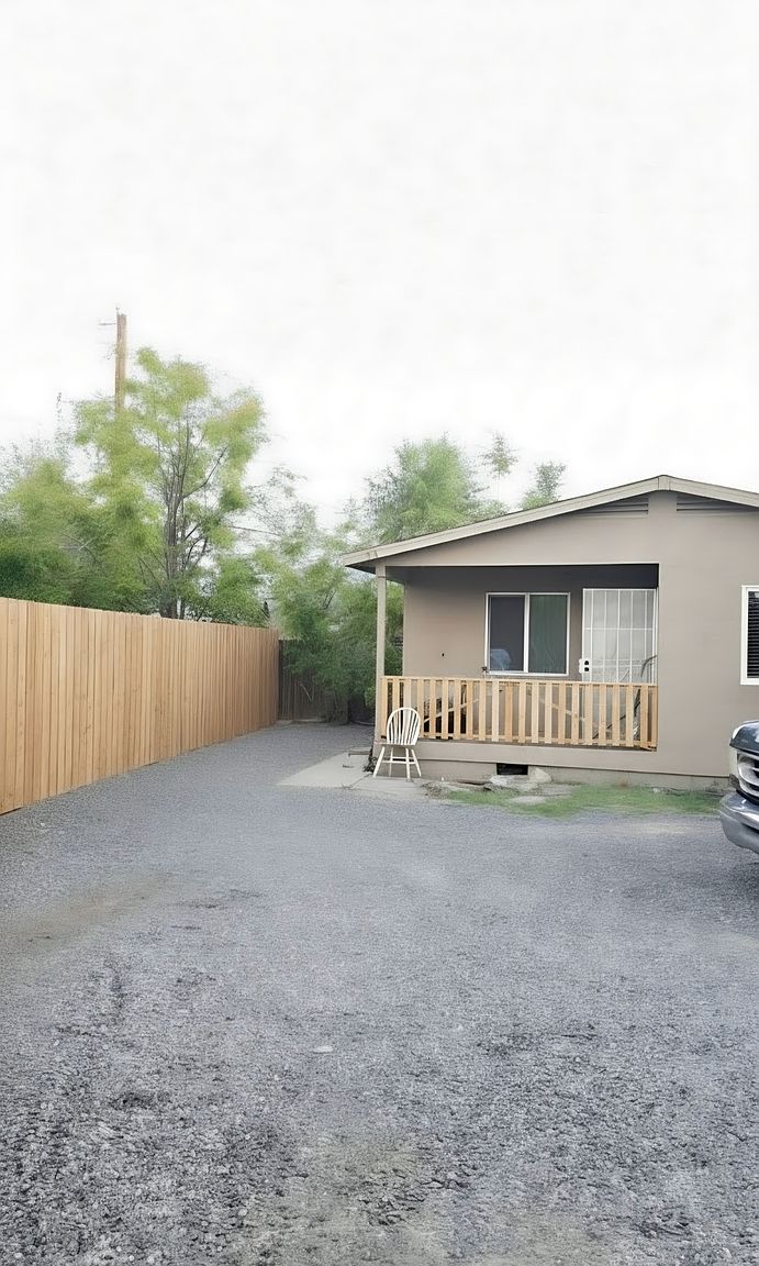 2637 W Morten Ave photo 2