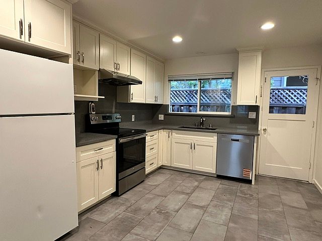 2BR/1BA Duplex on Pasadena Ave · Cupertino photo 3