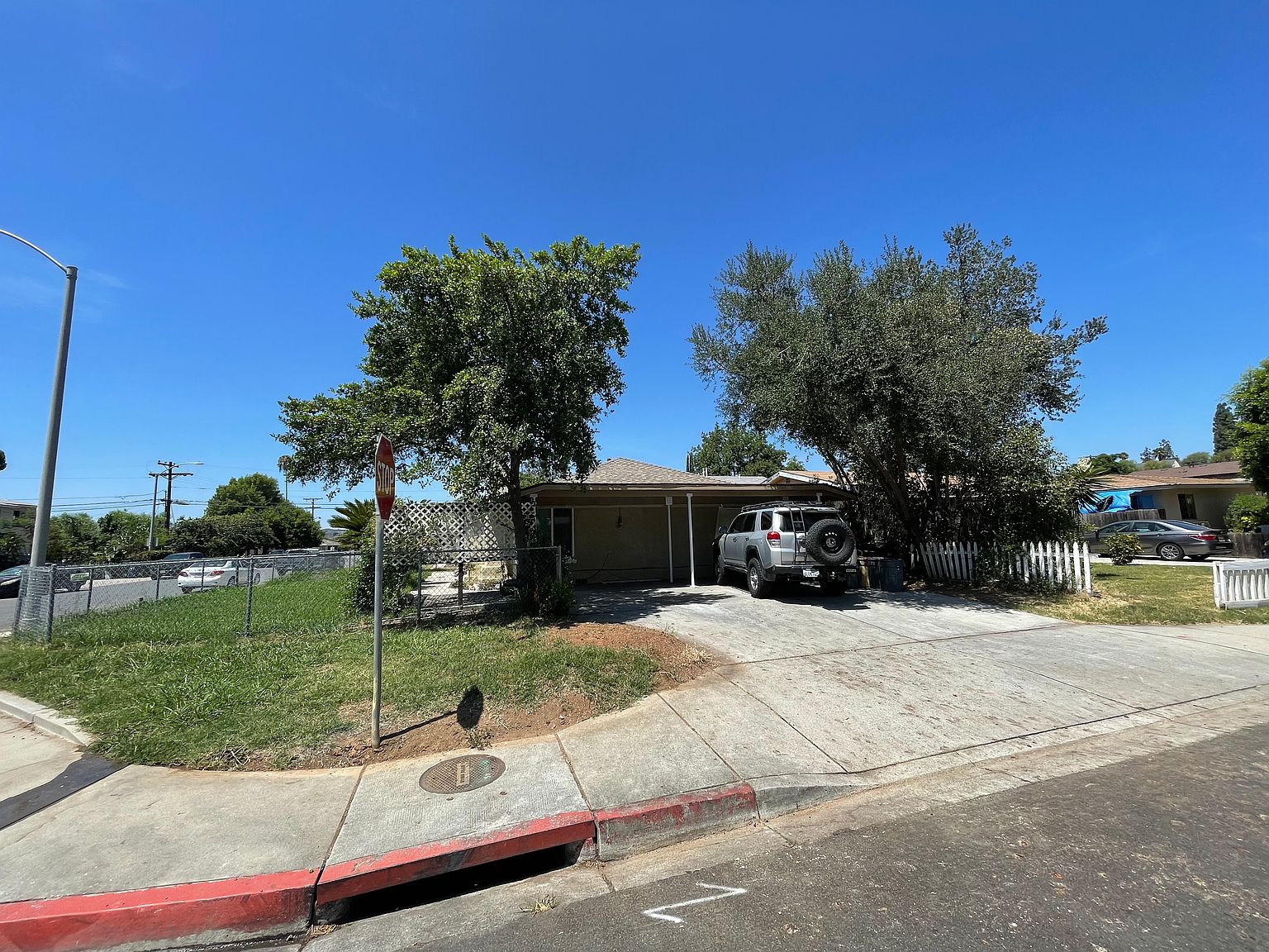 138 S Beech St photo 2