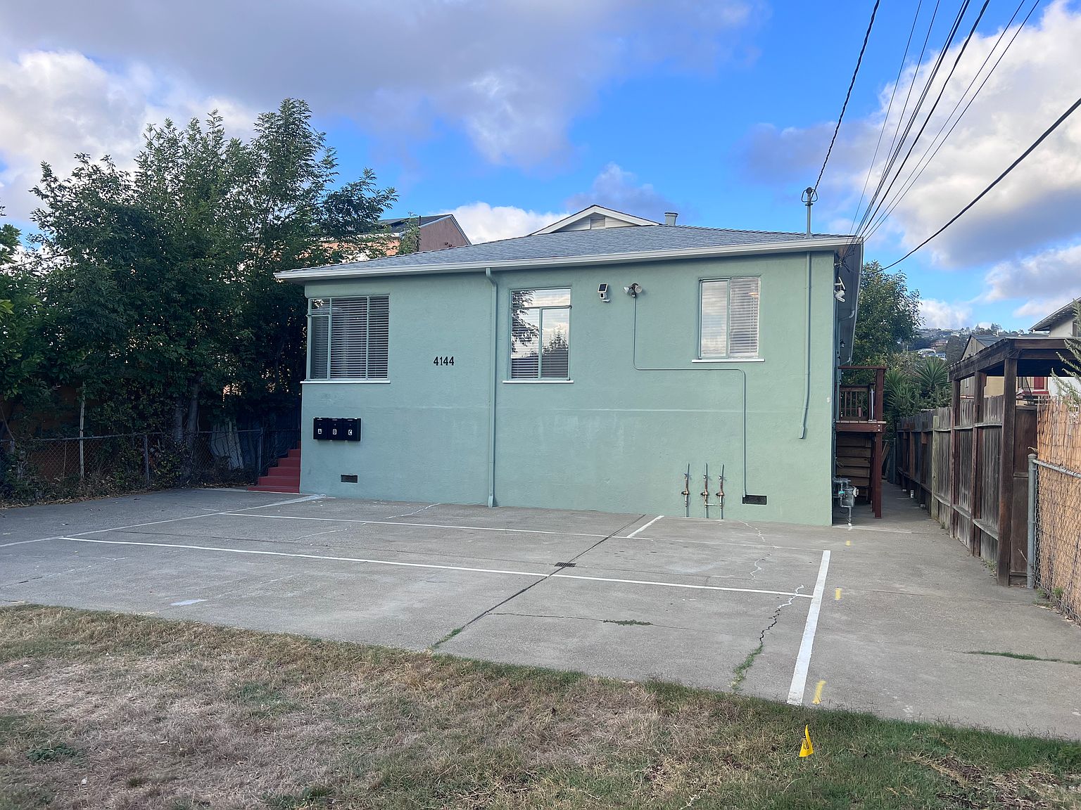4144 Masterson St photo 2