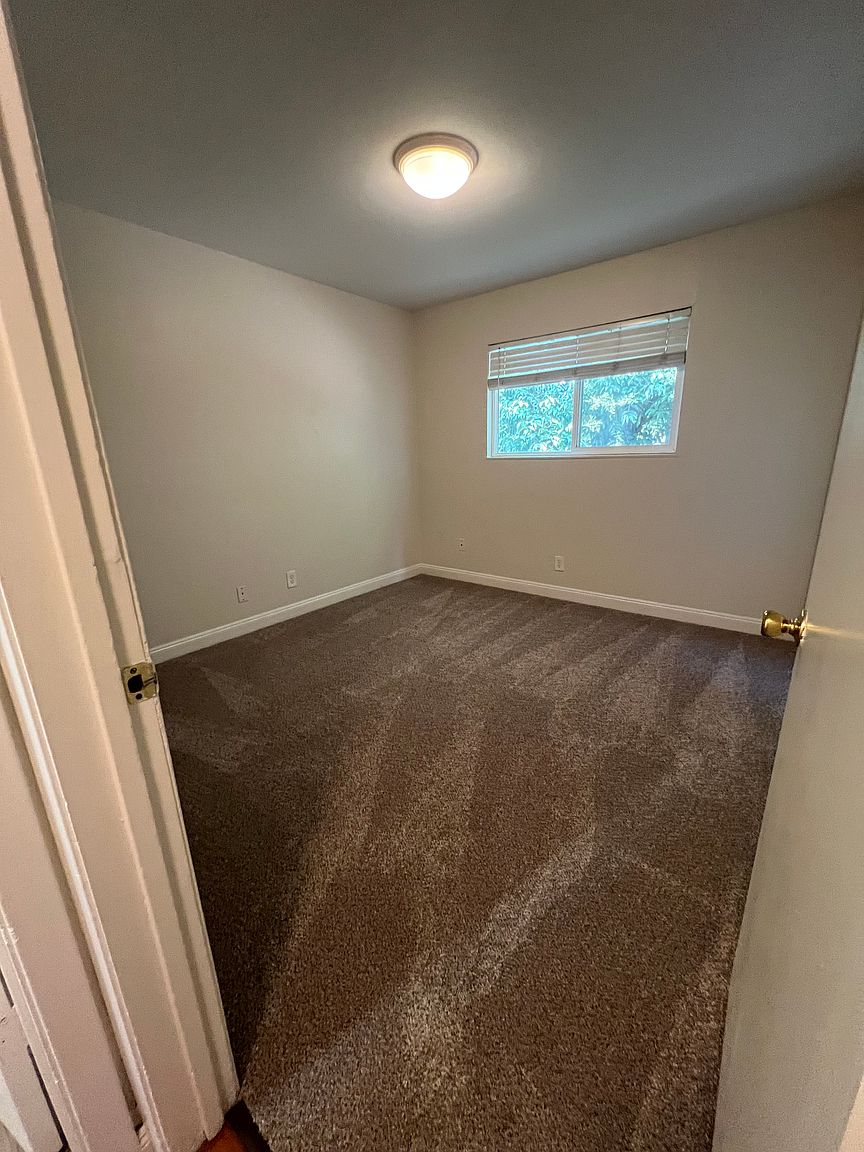 1506 Garcez Dr photo 3