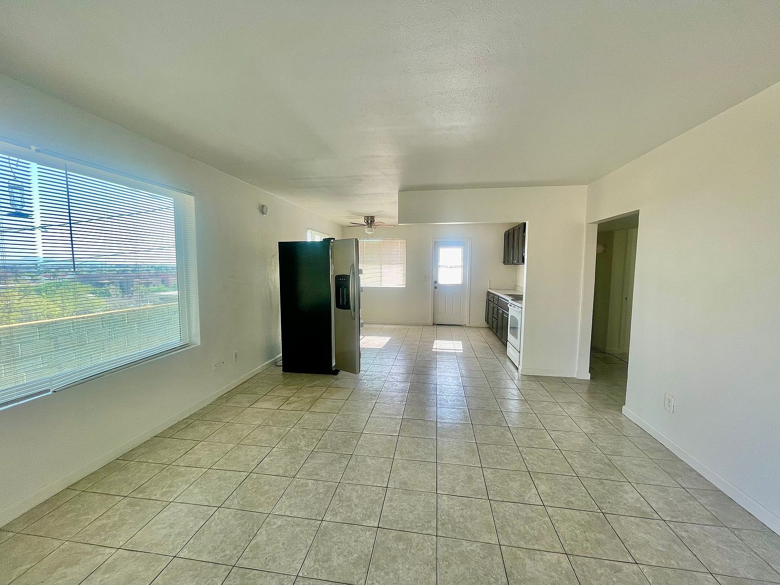 11232 N 15th Ln photo 2