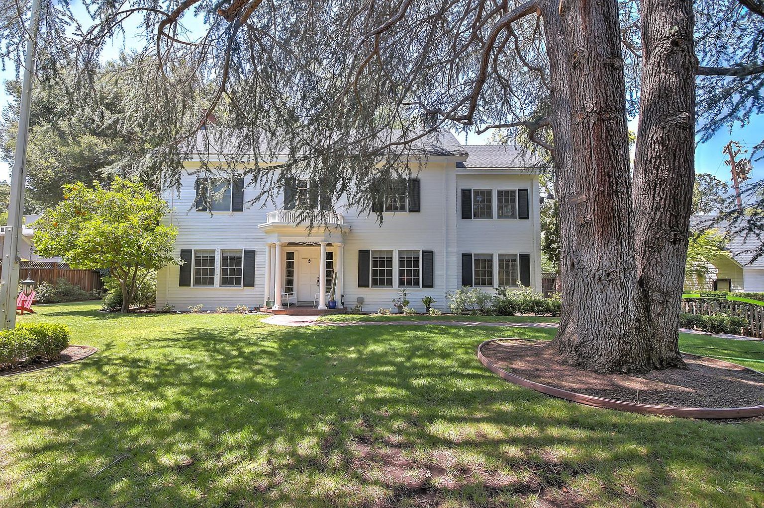 Townhouses on N San Antonio Rd · Los Altos