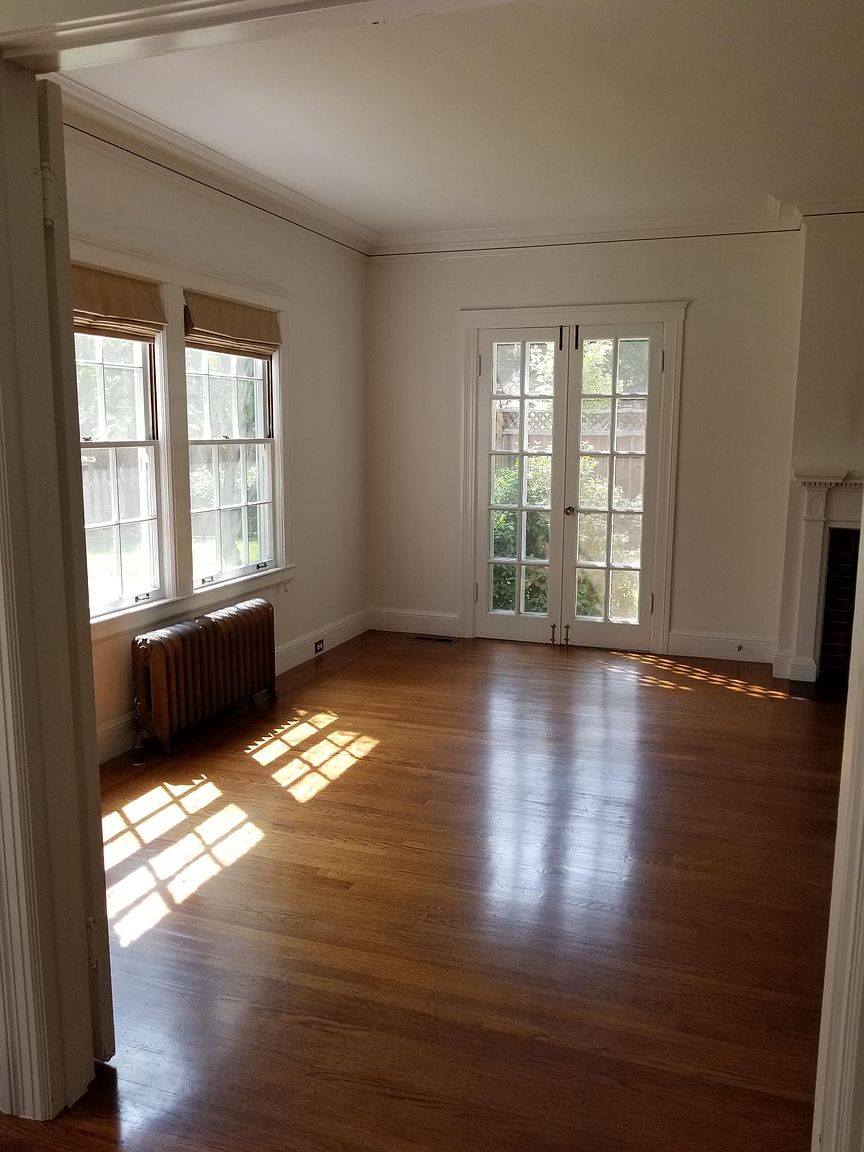 Townhouses on N San Antonio Rd · Los Altos photo 5