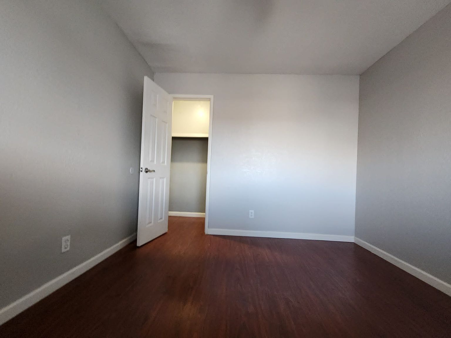 10039 N 8th Ave photo 3